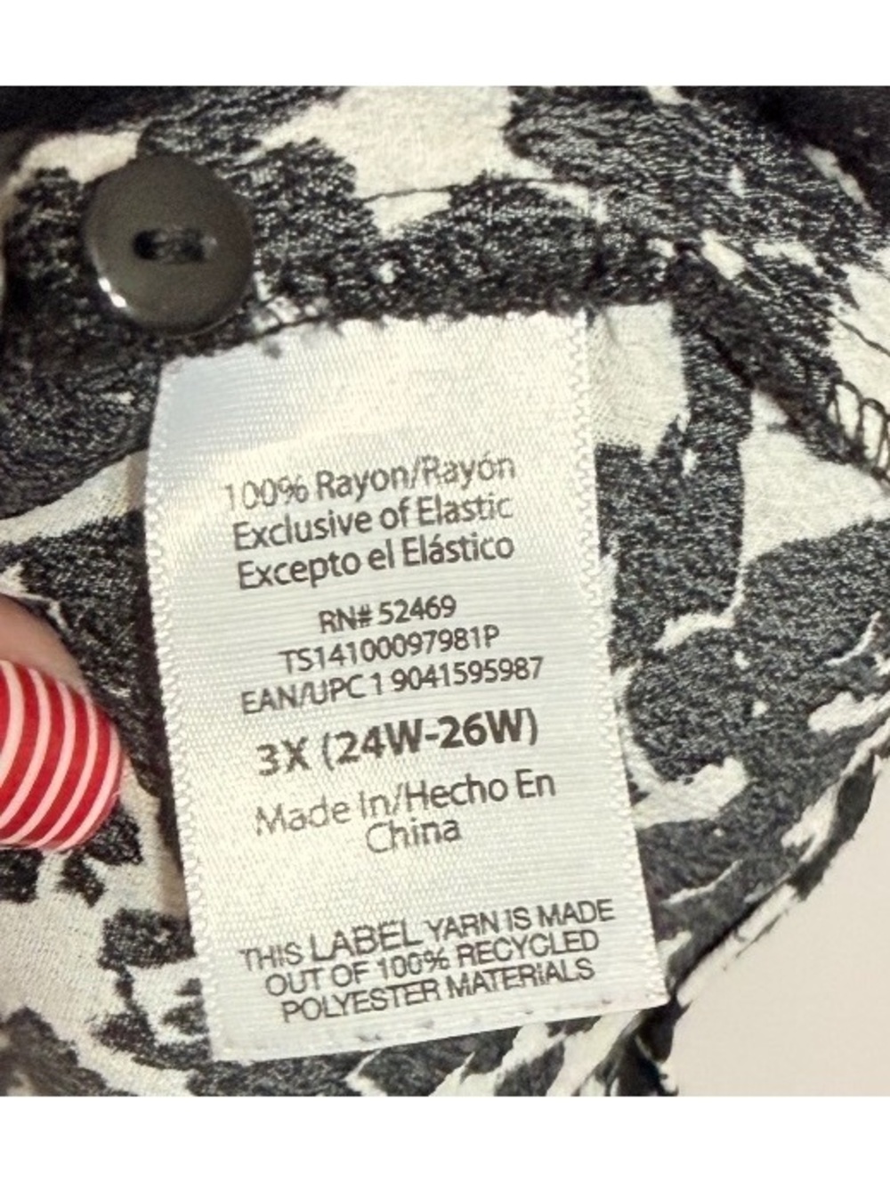 Terra Sky Women's 3X Black and White Patterned Rayon Blouse - Picture 6 of 7